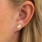 Gold earring with diamond from the Chamboo collection - Stegeager Jewellery.